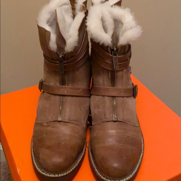 Boots - Picture 2 of 5